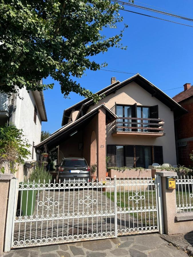 Interinn Luxury Villa Paraćin 外观 照片